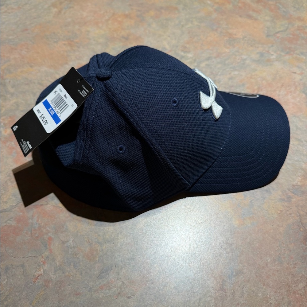Under Amour Men’s hat - Picture 3 of 4